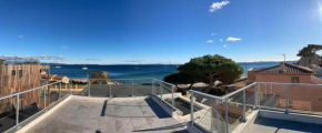 VILLA VUE MER - HYERES PLAGE - LES EMBRUNS